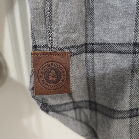 Tobacco Motorwear Co. Flannel Hellfire Gray Plaid Button Up Men's Large - Picture 7 of 11